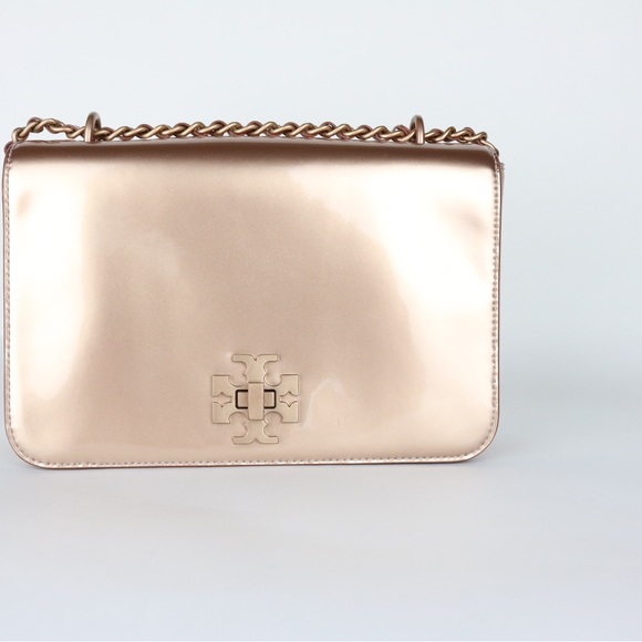 Tory Burch Metallic Patent Leather Mercer Shoulder Bag - Rose Gold - Picture 4 of 14